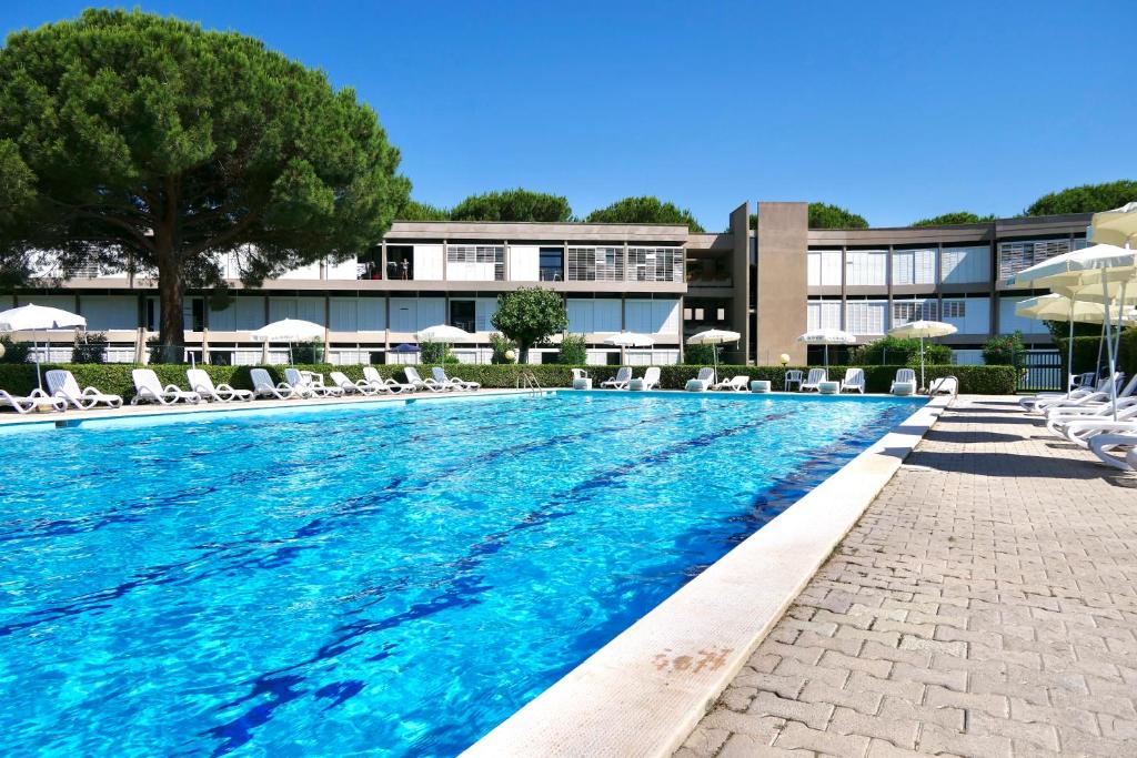 ISA-Apartment 3 beds in Residence with swimming-pool bed and bath linen included