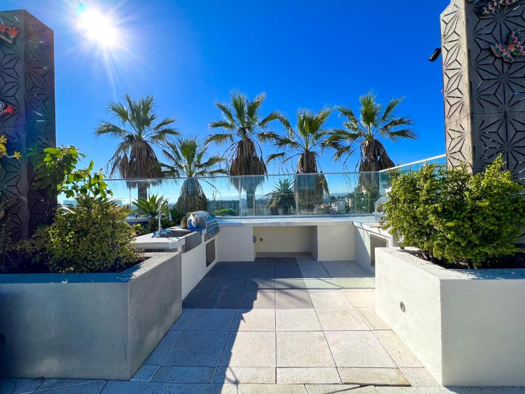 Downtown Los Angeles Skyline balcony view Modern Penthouse