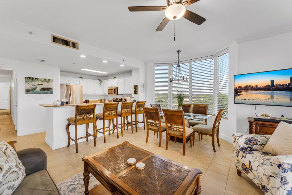 2BR condo minutes to Disney Springs