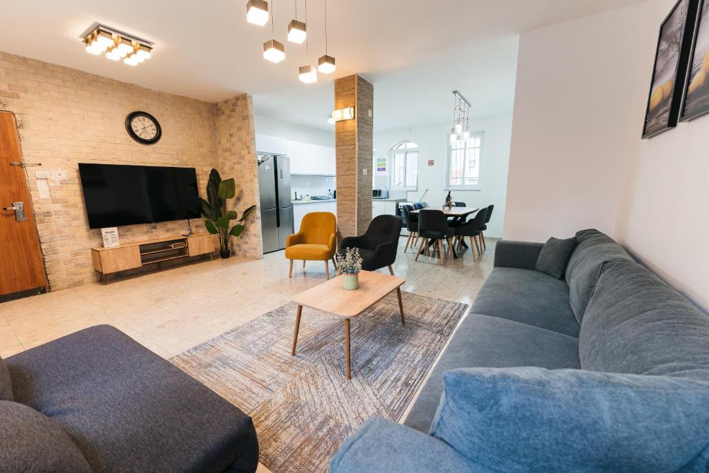 ARISTO Machne Yehuda boutique apartments