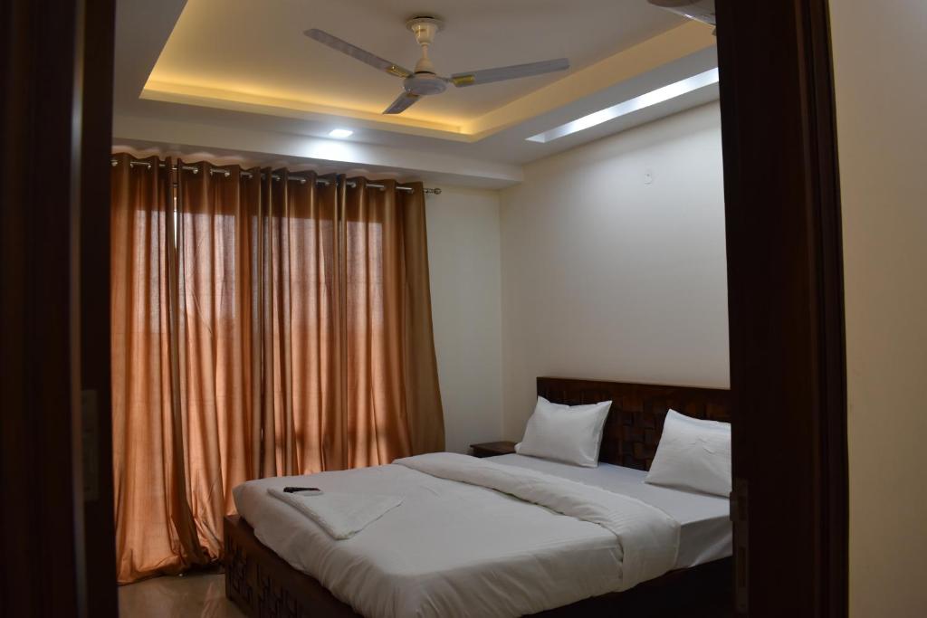 1 BHK Serviced Apartments in Gurgaon on Golf Course Road