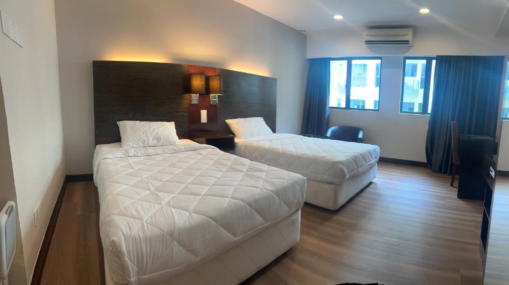 Deluxe Twin Room AYS